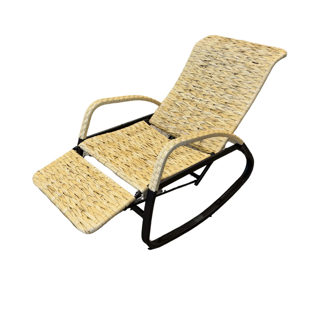 Chaise berçante en rotin avec structure noire - Démonstrateur avec imperfections - Image 3